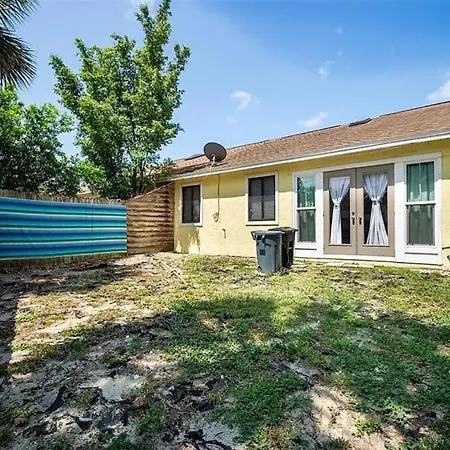 Charming Vintage Haven Villa Tarpon Springs Exterior photo