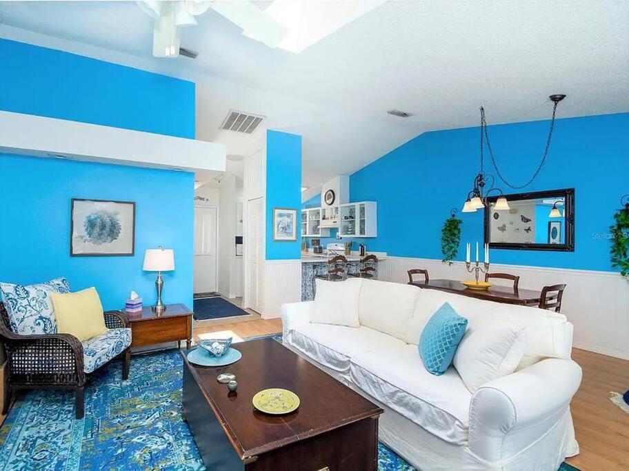 Holiday home Charming Vintage Haven Tarpon Springs